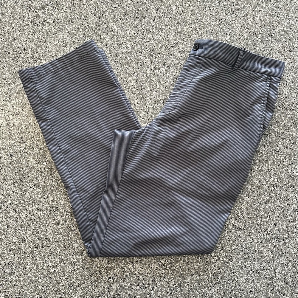 Slazenger Golf Pants Men's Size 34 x 30‎ Striped Dark Grey Flat Front Stretch